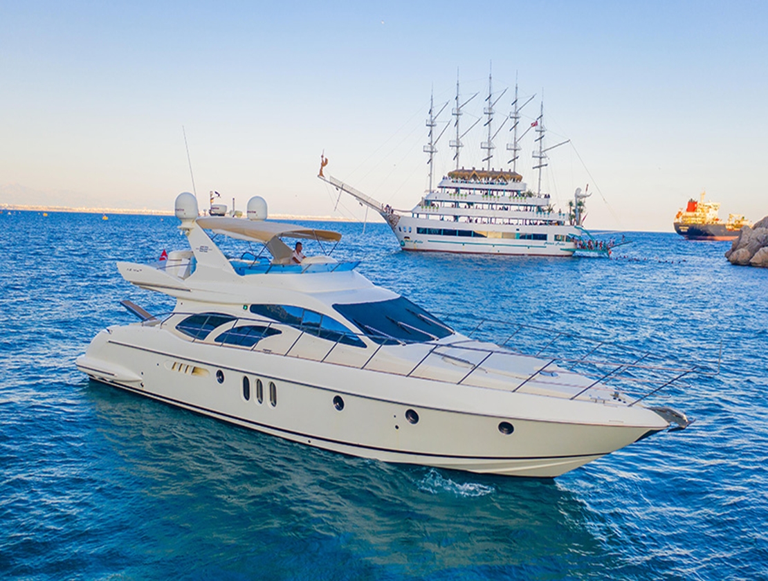 Antalya Yacht Rental 23m Azimut 62 Fly